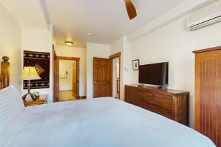 Timberline Retreat - 1