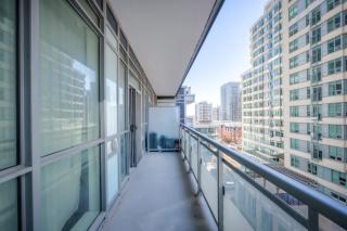 Modern 2BR Condo in Midtown Toronto with Balcony - 8