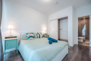 Modern 2BR Condo in Midtown Toronto with Balcony - 1