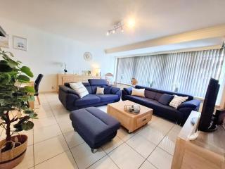 Bright, spacious family apartment - 9
