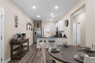 Spring Special Hot Tub King Beds No Steps No Dog Fee - 2