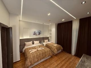 Sheet Happens Hostel - 4