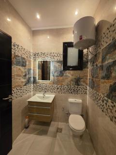 2-bedroom Apartment in El Kawther - 1