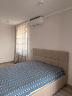 White home apartment - 8