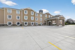 Cobblestone Hotel & Suites - Eaton - 9