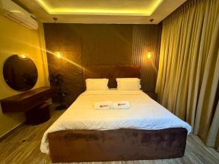 Cozy & Serene 1 Bedroom Apt Lekki Phase 1 - 2