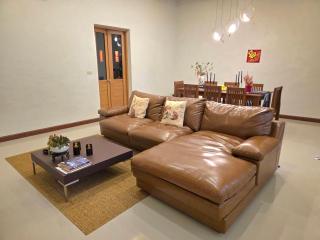 Baan Surawong 390 heriteg house - 3