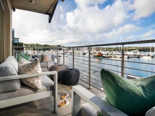 The Boathouse - waterside, Falmouth Harbour - 0