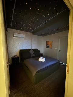 Star Light Apartment Prime Location - 5