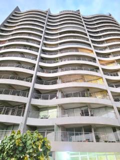 Miraflores Luxury Skytop Oceanview Apartment - 7