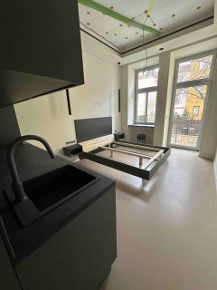 Noble Contrast - Vivien Apartments Character & Atmosphere - 6