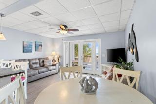 Gulf-Front Surf Club Condo 2BR, Spacious Balcony, Peaceful East End Beach Access - 4