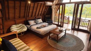 Cascadia Rad Villa - 5