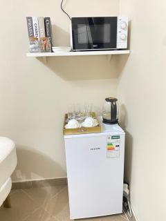 Andisa Airport pool Escape - 2