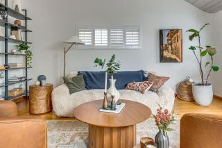 Walk to Venice Beach! Couples Apt with Rooftop Deck - 5