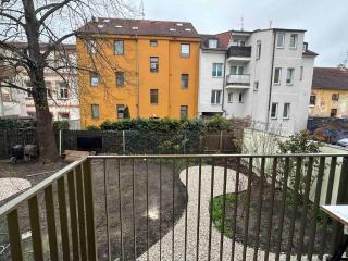 Golden Balance - Vivien Apartments Character & Atmosphere - 3