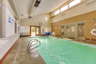 11-Min Walk to Santa Fe Plaza! Condo w/ Pool - 9