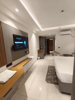 Omaxe mini hazratganj - 3