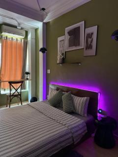 Cozy Studio with Kitchen, Balcony, Netflix in District 1 - 5