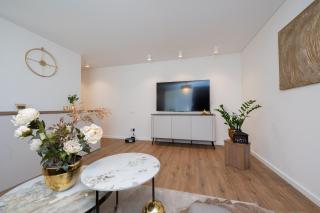 Golden Luxury Apartment- Self Check-in - 6