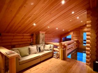 Arctic Panorama Lodge with private Sauna - 8