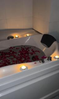 2BHK Apartment with Jacuzzi, PS4 & Projector - 6