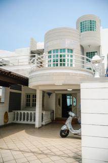 The Three Storey Gateway By Island Hospitality - 5