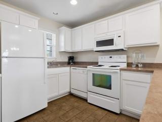 2BR Scenic Escape in Apple Mountain - 7