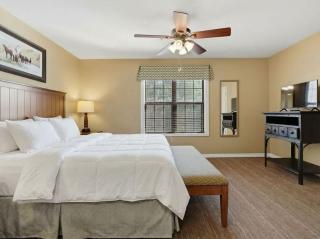Serene 2BR Retreat in Apple Mountain - 0