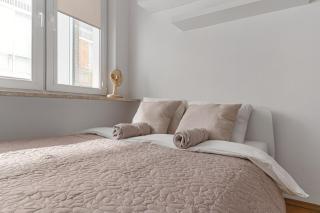 Cozy Apartment at Złota 11 by P&M - 9