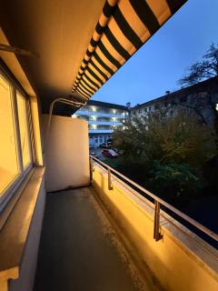 Ready-to-move-in & Furnished Studio in Zurich - Ideal for Longterm Stays - 3