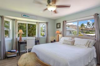 Relax at Kapakai Cottage 2-Bedroom Comfort with Full Kitchen & WD - 2