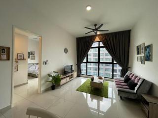 Cozy 2BR 6Pax at IOI City Mall & PICC - 0