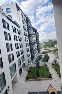 Stylish 2BR Private Garage Quiet and Modern Stay - 2