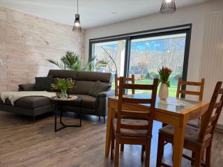 Pure46 Minimalistisches Design, maximale Entspannung im Hottub - 0