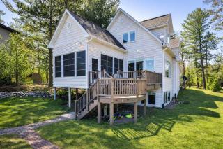 Eikedahls' Shoreview Lake House - 8