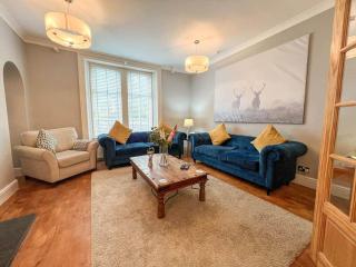 Spacious Drymen Village Retreat - 2