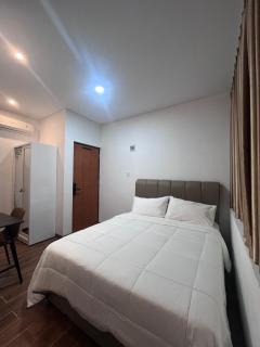 The Haven Suites Batam - 8
