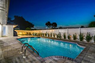 Cape Coral Dream Home with Pool, Games & Mini Golf - 3