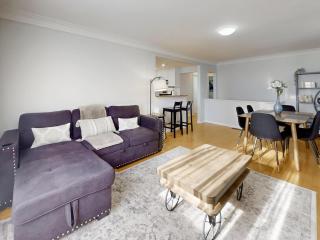 Serene 4BR - Hot Tub - BBQ - Foosball - Beach & Lake - 9