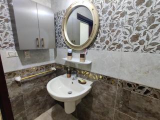 Spacious, luxury Villa in central Zayed - 1