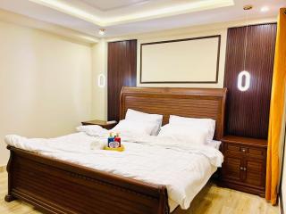 Lavish 2 Bedroom Apartment near Mall Road - Murree - 5