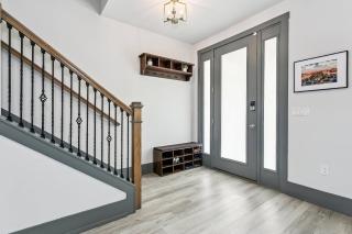 311 W Government St - 2