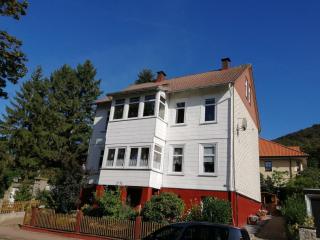 Canossa Lodge - 8