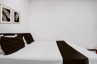 Hotel O Red Rose - 4