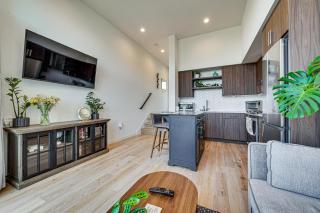 Rooftop Retreat with City Views Modern Seattle Home - 4