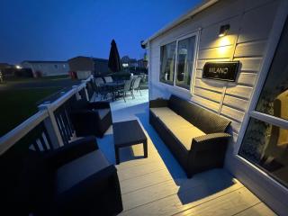 Golden Anchor - The Milano - Coastal Caravan Breaks - Chapel St. Leonards - 8