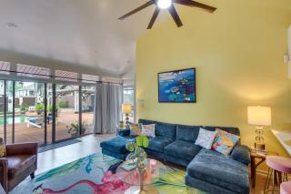 Walk to Beach! Romantic 'Deja View' Apt in Biloxi - 7