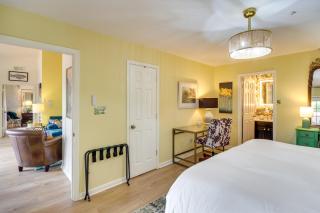 Walk to Beach! Romantic 'Deja View' Apt in Biloxi - 1
