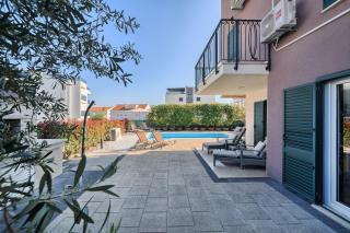 Villa Onnela - Garden & Pool - 1